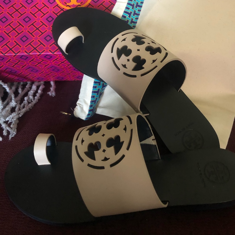 Tory Burch zoey Toe Ring Slide Sandals